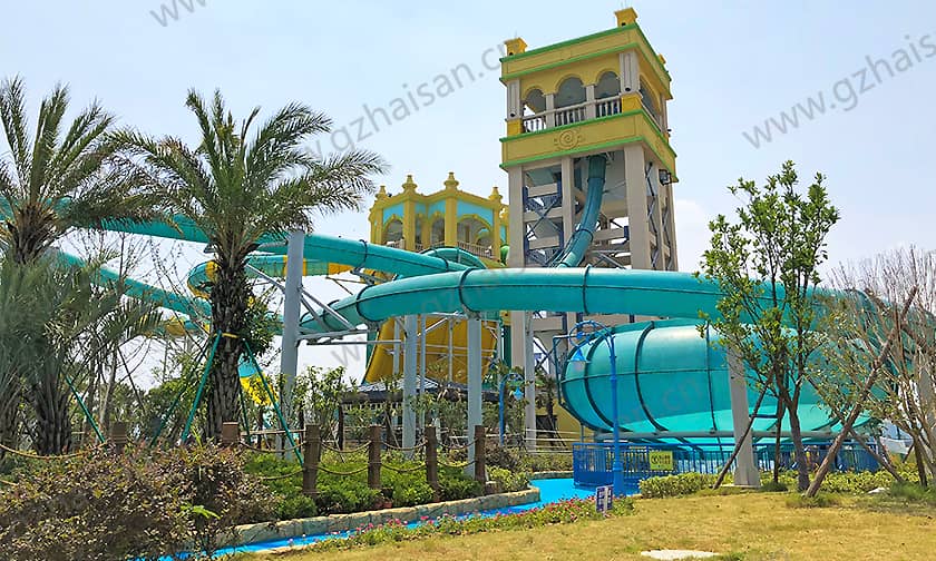 浙江大目湾阿拉的海水上乐园太空一号滑道