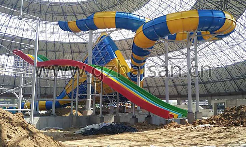 辽宁营口虹溪谷乐园设备安装现场 辽宁营口虹溪谷乐园设备安装现场