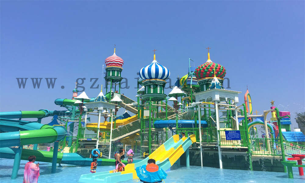 如何进行水上乐园设备的防滑处理？