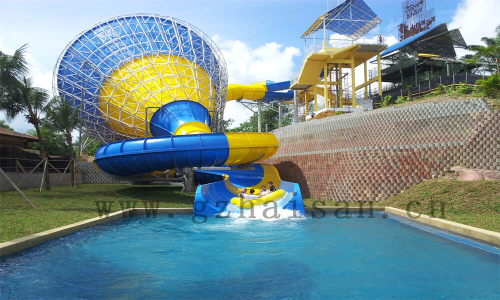 如何设计独特且创新的水上乐园？