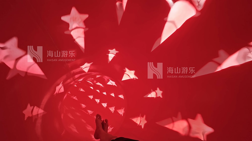 打破季节边界，定义全季狂欢｜超级魔法时空组合滑道，引领水乐园新纪元