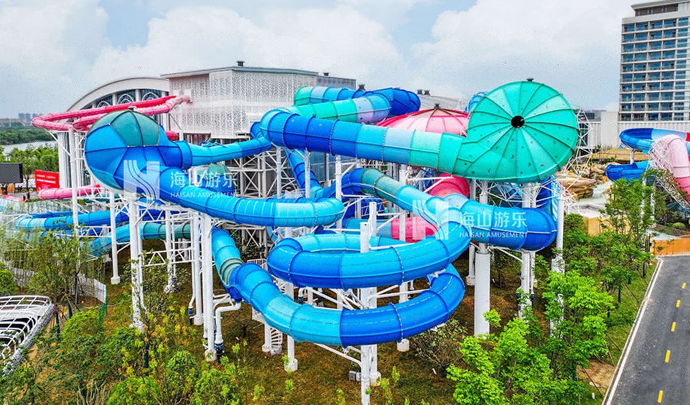 打破季节边界，定义全季狂欢｜超级魔法时空组合滑道，引领水乐园新纪元